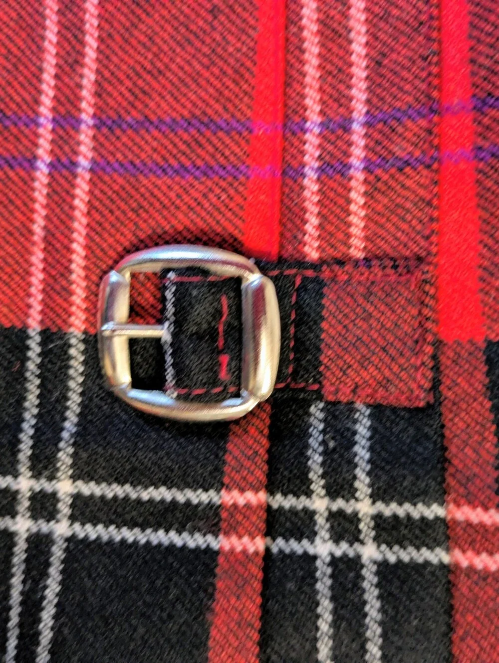 Glengary Scotland Vintage 100% Wool Tartan Wrap Pleated Skirt with Buckle Detail - Picture 11 of 15